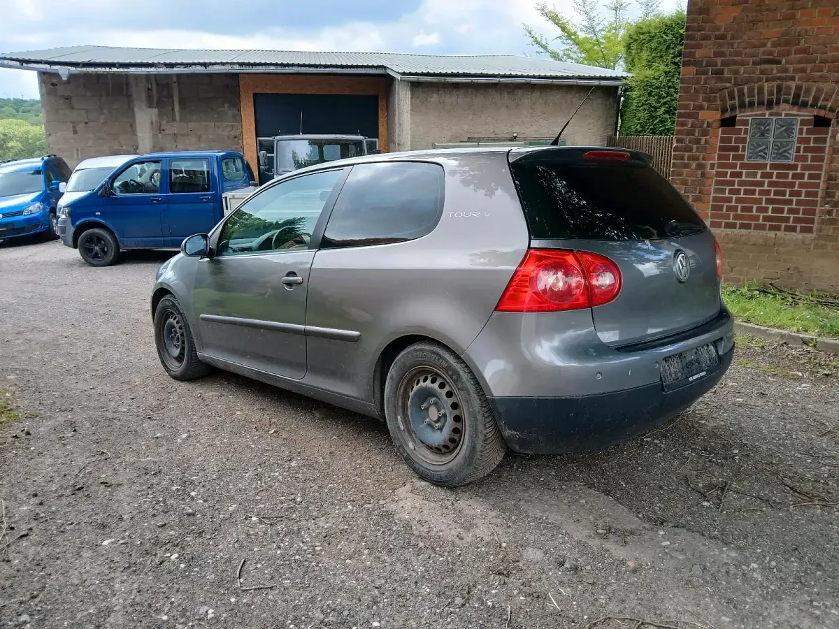 Gebraucht VW Golf V 102 PS (75 kW) 2007 Limousine