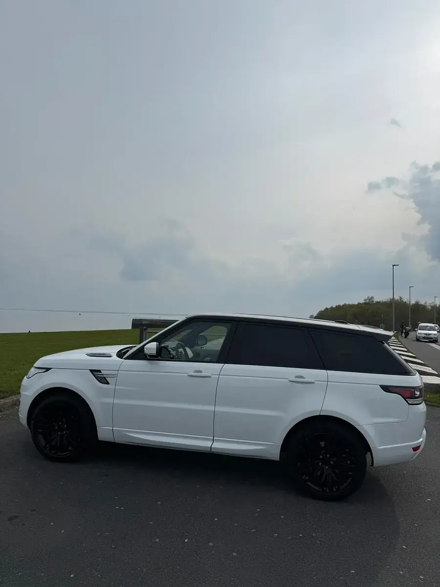 Gebraucht Land Rover Range Rover 258 PS (189 kW) 2014 Weiß SUV