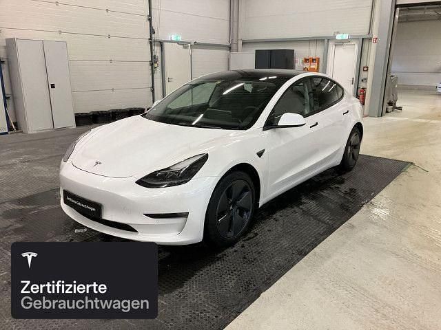 Weiß Gebraucht 2021 Tesla Model 3 Long Range AWD Limousine | 26.800 € (Fairer Preis) - Bild 1/4