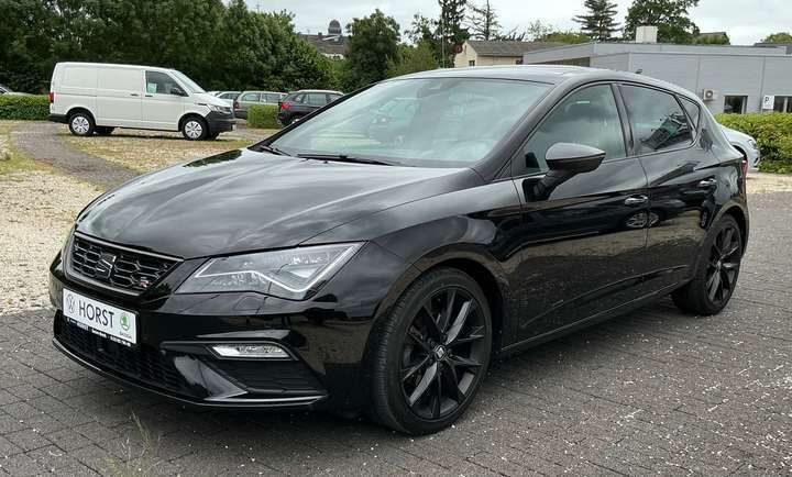 Schwarz Gebraucht 2020 Seat Leon Beats Kleinwagen | 20.450 € (Fairer Preis) - Bild 1/4