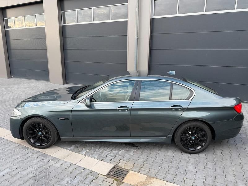 Gebraucht BMW 523 204 PS (150 kW) 2010 Grau Limousine