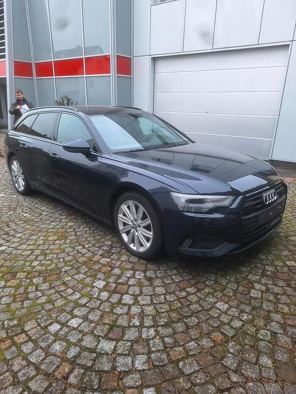 Gebraucht Audi A6 231 PS (169 kW) 2019 Blau Kombi