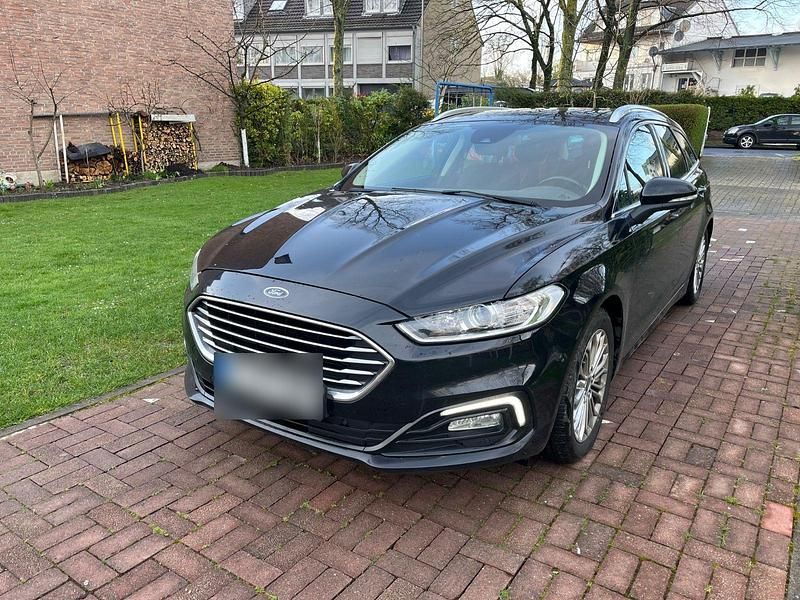 Gebraucht Ford Mondeo Titanium 190 PS (139 kW) 2021 Schwarz Kombi