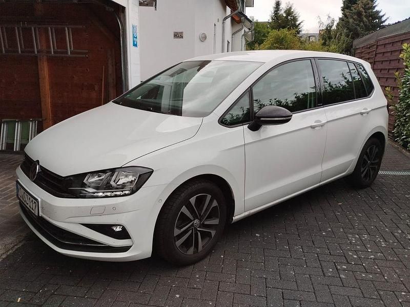Weiß Gebraucht 2019 VW Golf Sportsvan IQ Drive Van / Kleinbus | 15.800 € (Guter Preis) - Bild 1/4