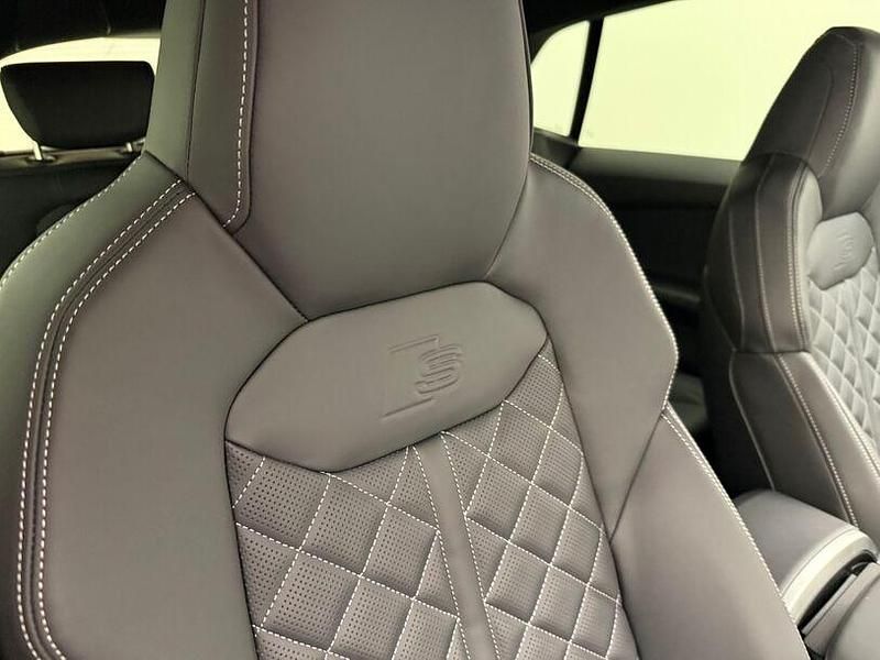 Gebraucht Audi Q8 S-Line 286 PS (210 kW) 2025 Schwarz SUV