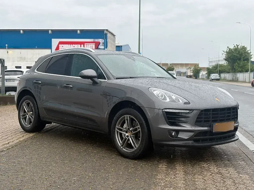 Gebraucht Porsche Macan 258 PS (189 kW) 2017 Grau SUV