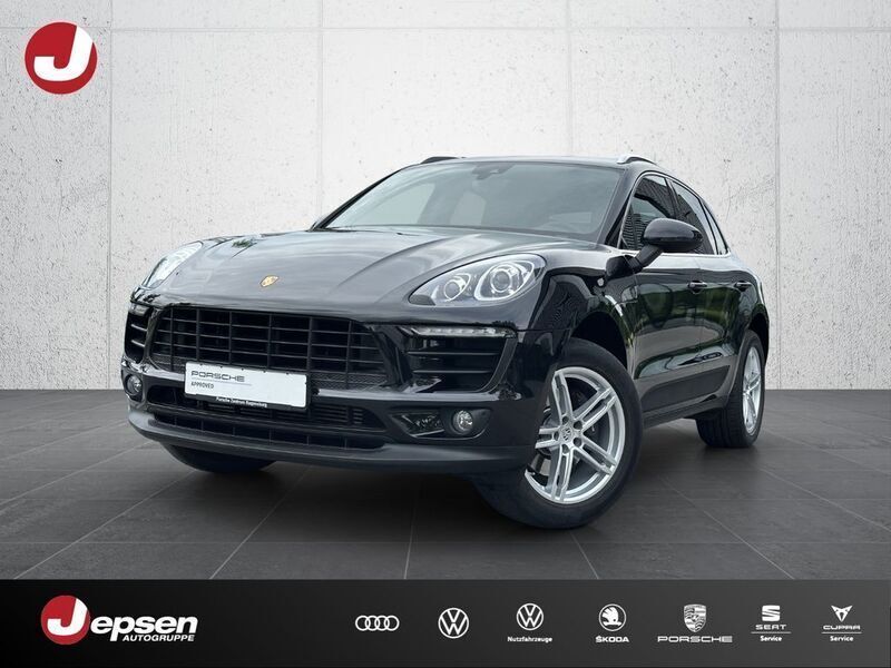 Tiefschwarzmetallic Gebraucht 2018 Porsche Macan SUV | 44.900 € (Guter Preis) - Bild 1/4