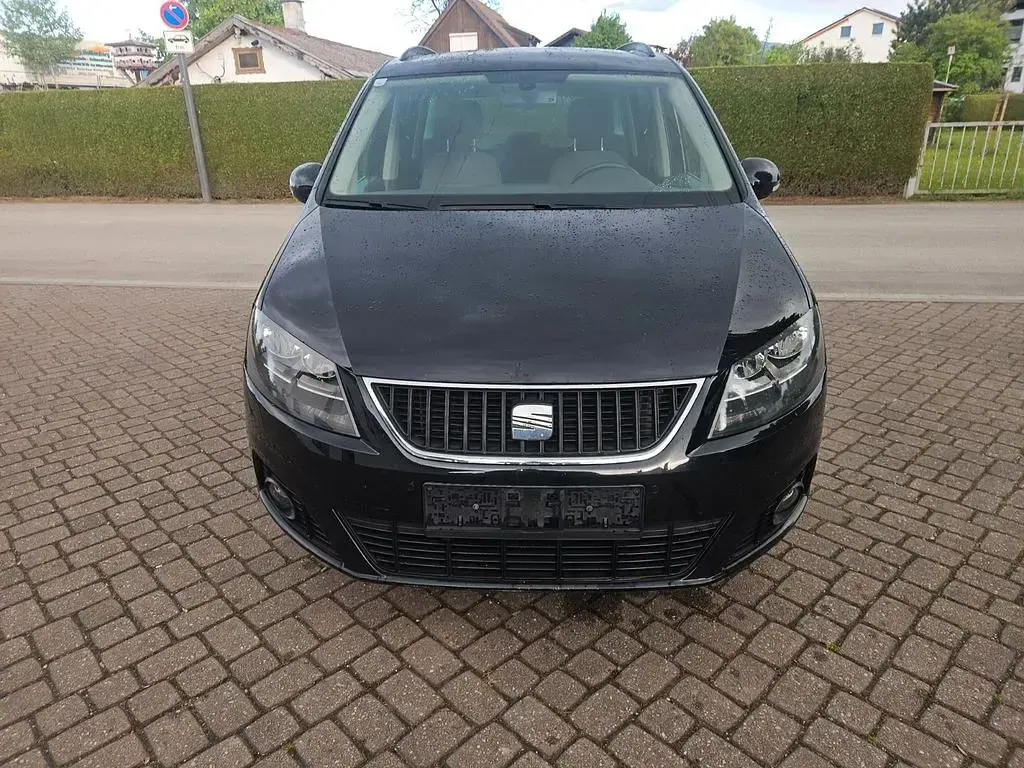 Używany Seat Alhambra Style 140 KM (102 kW) 2013 Czarny Minivan