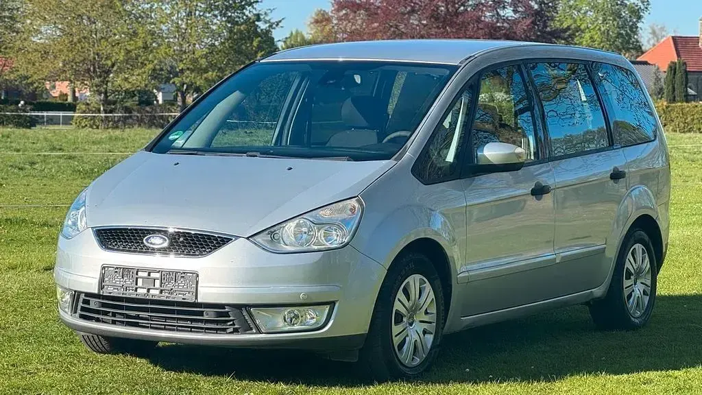 Second-hand Ford Galaxy 116 CP (85 kW) 2009 Gri Monovolum