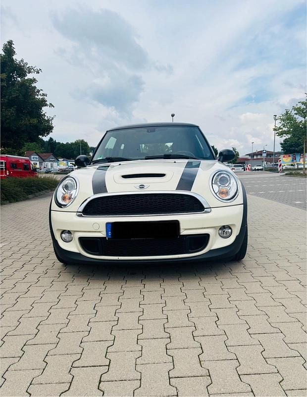 Beige Gebraucht 2013 Mini Cooper S Pepper Kleinwagen | 8.499 € (Teuer) - Bild 1/4