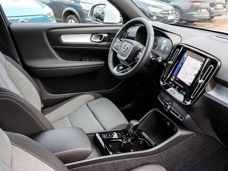 Gebraucht Volvo XC40 Plus 209 PS (153 kW) 2023 Weiss SUV