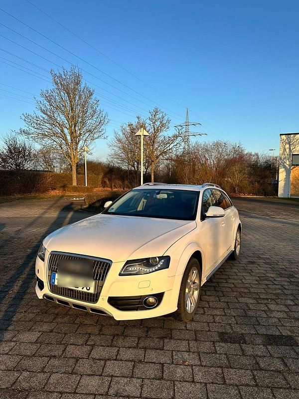Weiß Gebraucht 2011 Audi A4 Allroad Kombi | 10.999 € (Teuer) - Bild 1/4