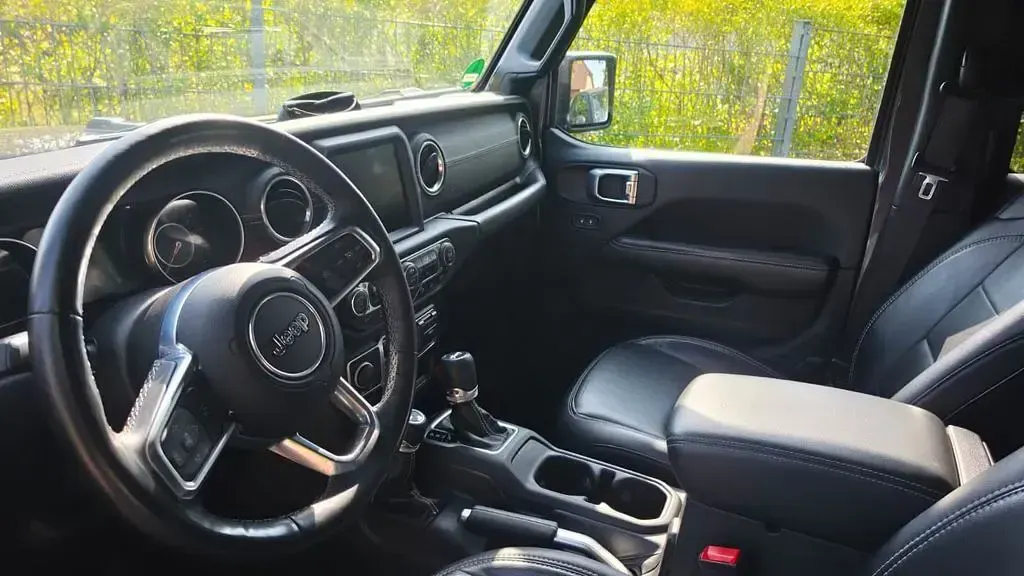 Gebraucht Jeep Wrangler 200 PS (147 kW) 2018 Grau SUV