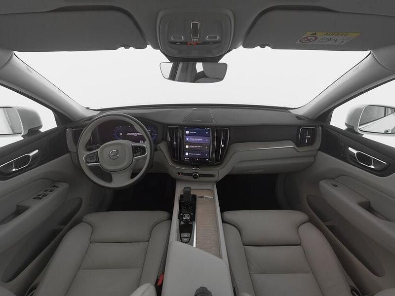 Gebraucht Volvo XC60 Plus 456 PS (335 kW) 2022 Weiß SUV