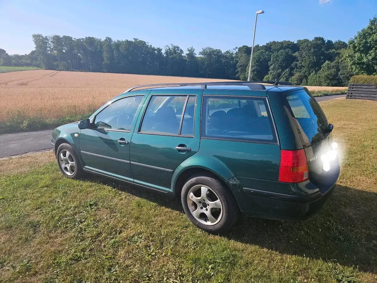 Gebraucht VW Golf IV 74 PS (54 kW) 2000 Grün Kombi
