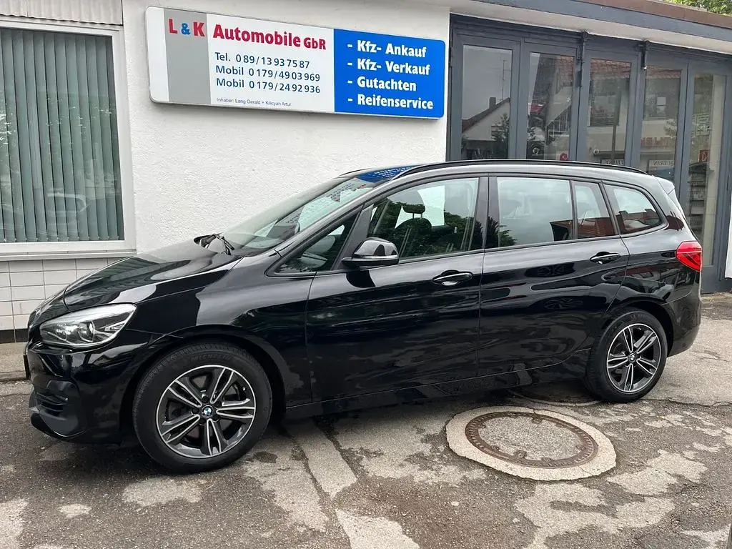 Gebraucht BMW 218 Sport Line 150 PS (110 kW) 2019 Schwarz Van / Kleinbus