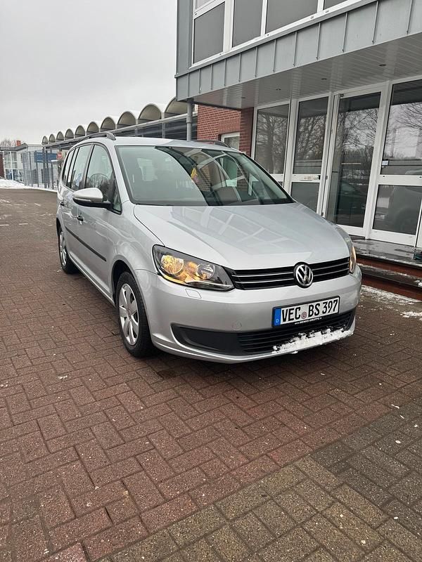 Gebraucht VW Touran 105 PS (77 kW) 2014 Silber Van / Kleinbus
