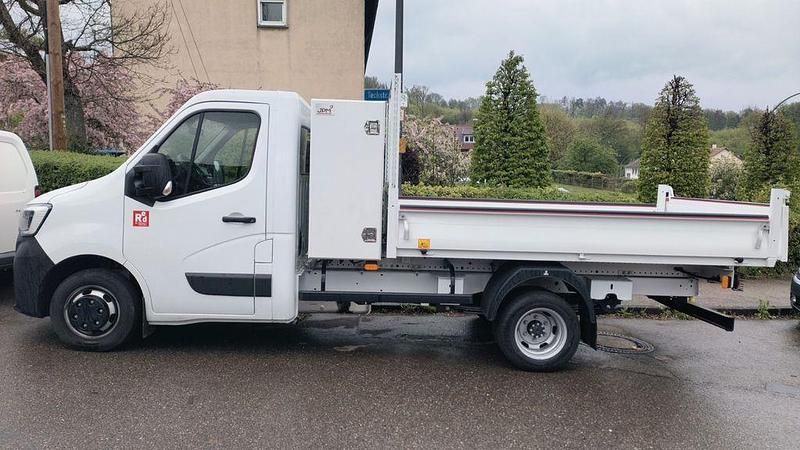 Weiß Gebraucht 2024 Renault Master Van | 22.999 € - Bild 1/3