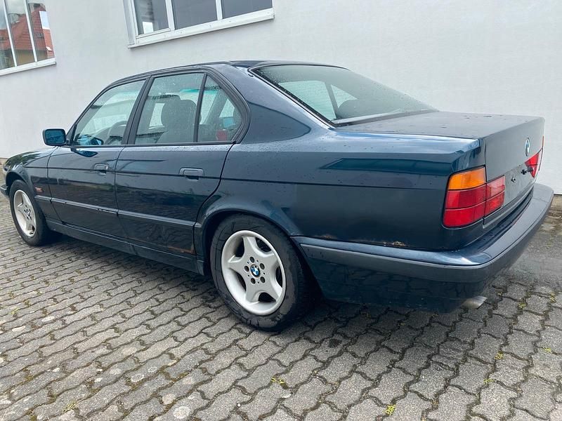 Gebraucht BMW 520 Executive 150 PS (110 kW) 1995 Blau Limousine
