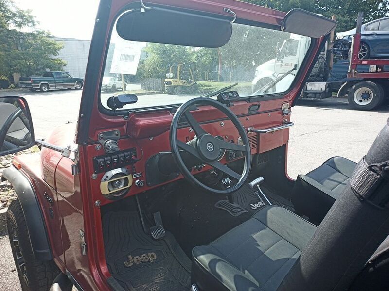 Gebraucht Jeep CJ 200 PS (147 kW) 1979 Rot SUV