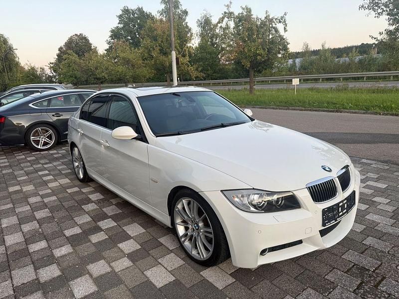 Weiß Gebraucht 2007 BMW 335 Performance Limousine | 22.000 € (Etwas zu teuer) - Bild 1/4