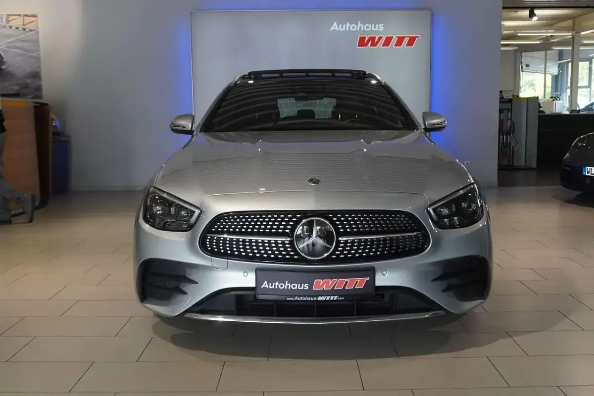 Gebraucht Mercedes E200 AMG 197 PS (144 kW) 2020 Hightech silber Kombi