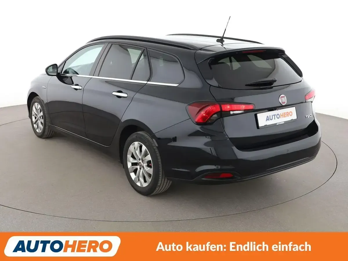 Gebraucht Fiat Tipo Lounge 120 PS (88 kW) 2020 Schwarz Kombi