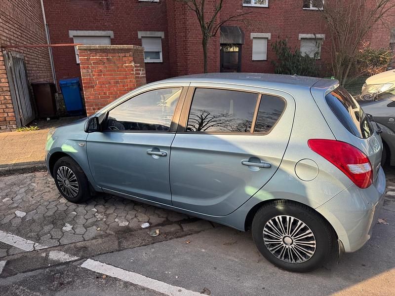 Gebraucht Hyundai i20 86 PS (63 kW) 2011 Andere farben Kleinwagen