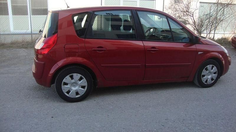 Gebraucht Renault Mégane II Dynamique 111 PS (81 kW) 2007 Rot Limousine