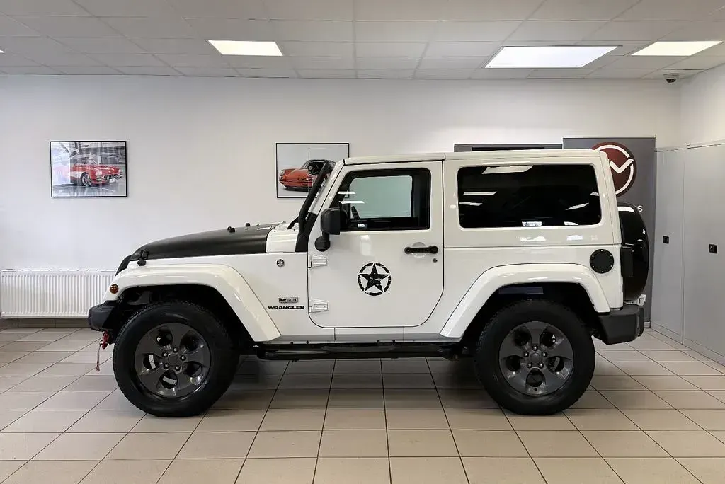 Used Jeep Wrangler 200 HP (147 kW) 2018 White SUV