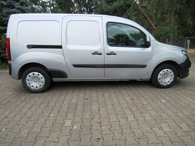Gebraucht Mercedes Citan 111 110 PS (80 kW) 2013 Silber metallic Van / Kleinbus
