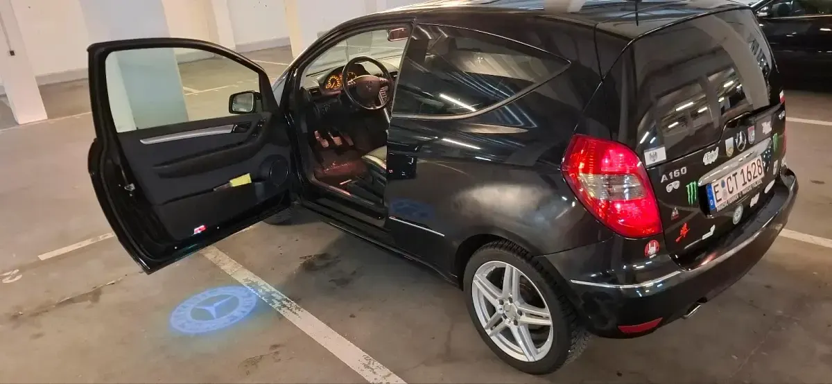 Gebraucht Mercedes A160 82 PS (60 kW) 2011 Schwarz Kleinwagen