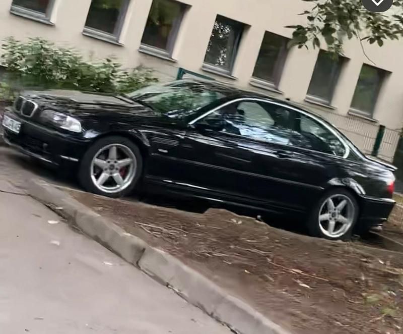 Schwarz Gebraucht 2003 BMW 320 Coupé | 4.500 € (Fairer Preis) - Bild 1/4