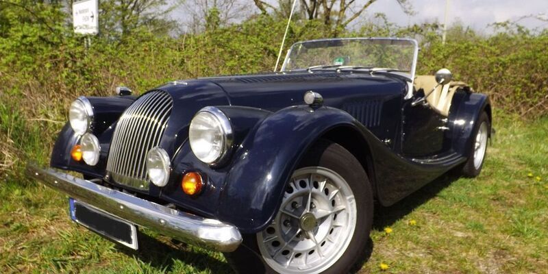 Blau Gebraucht 1991 Morgan Plus 8 Cabrio | 49.500 € - Bild 1/4
