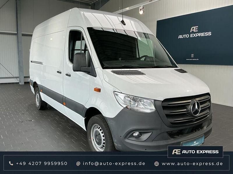 Weiß (arktikweiss) Gebraucht 2024 Mercedes Sprinter Van | 33.903 € (Superpreis) - Bild 1/4