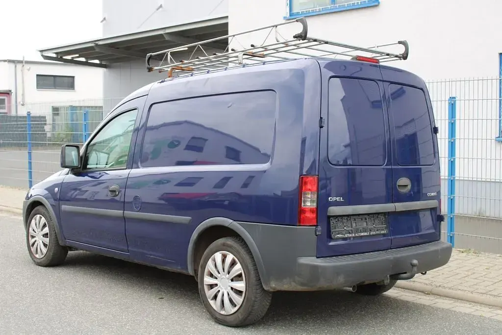 Gebraucht Opel Combo 90 PS (66 kW) 2010 Blau Van / Kleinbus