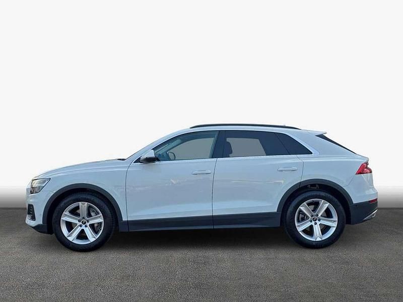 Gebraucht Audi Q8 Ambiente 286 PS (210 kW) 2023 Gletscherweiß metallic SUV