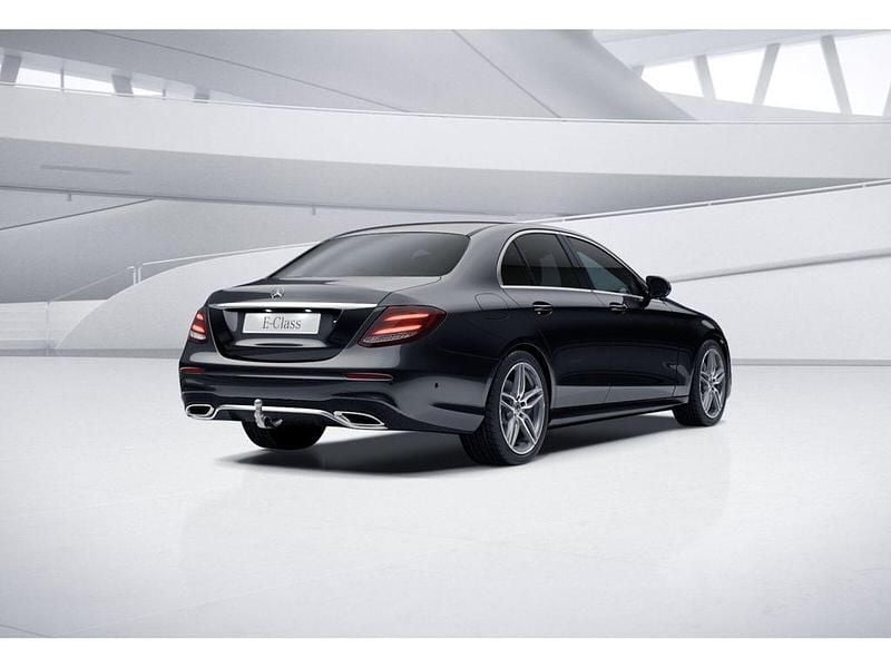 Gebraucht Mercedes E350 AMG line 259 PS (190 kW) 2018 Lack obsidianschwarz Limousine