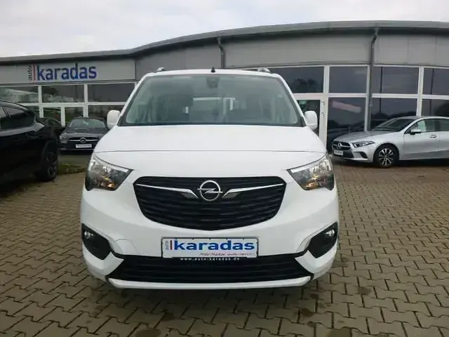 Gebraucht Opel Combo Life 110 PS (80 kW) 2019 Weiß Van / Kleinbus