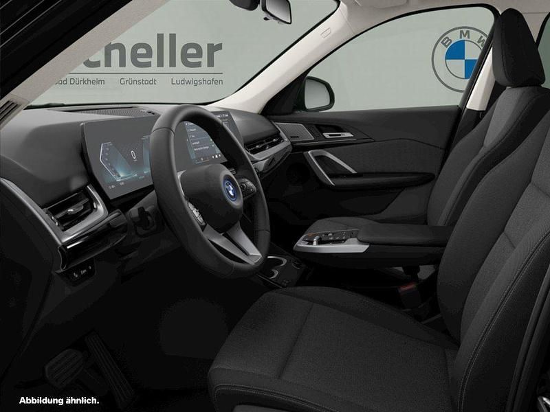 Neu BMW iX1 150 kW (204 PS) 2026 Schwarz SUV