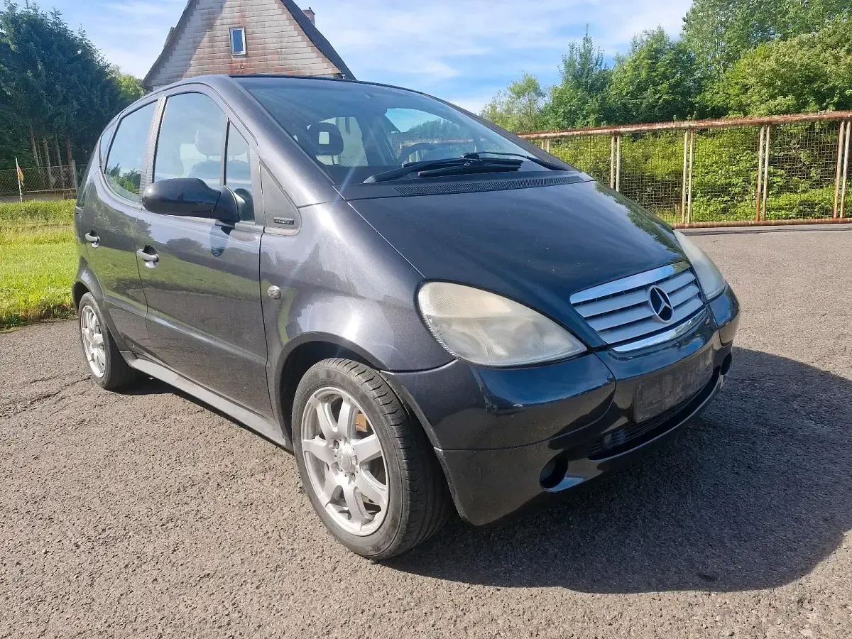 Gebraucht Mercedes A160 Avantgarde 105 PS (77 kW) 2001 Schwarz Limousine