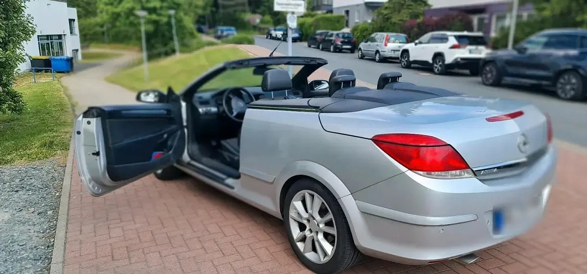 Gebraucht Opel Astra 140 PS (102 kW) 2007 Silber Cabrio