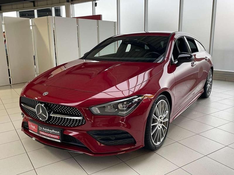 Gebraucht Mercedes CLA200 AMG line 163 PS (119 kW) 2022 Patagonienrot  metalliclack Kombi