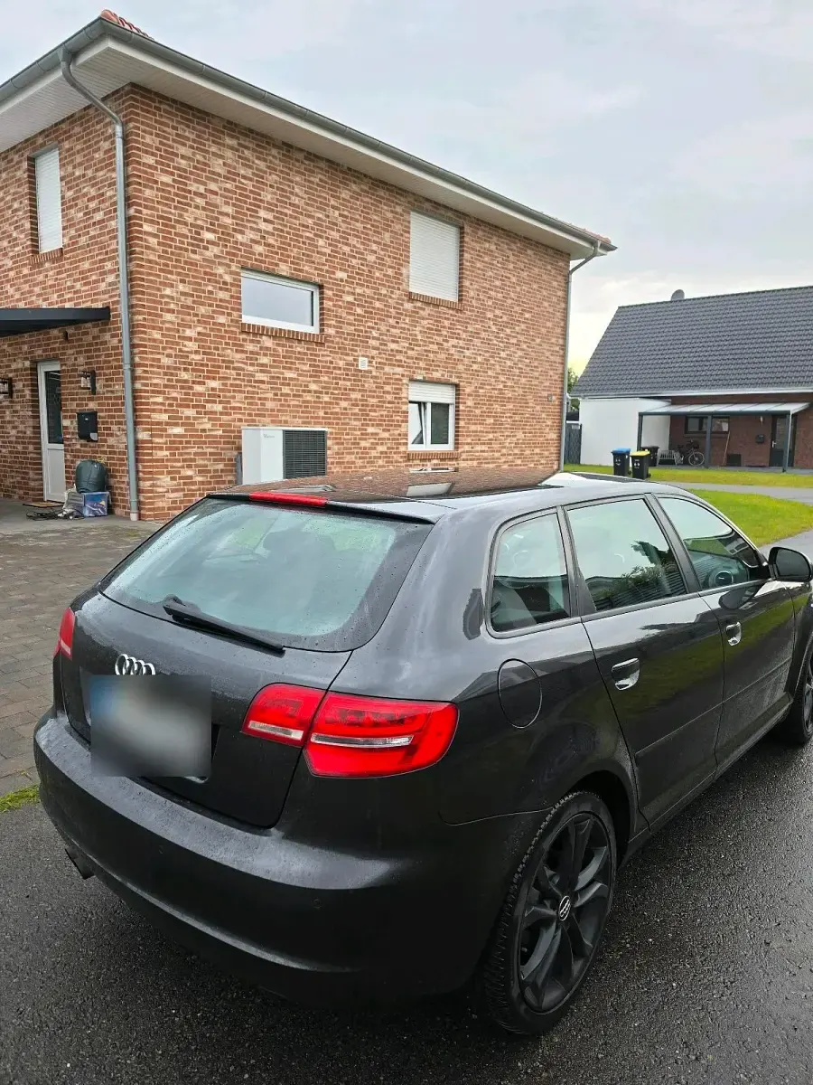Gebraucht Audi A3 125 PS (91 kW) 2010 Grau Kleinwagen