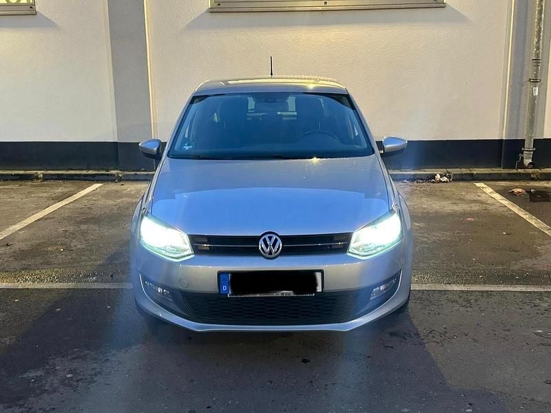Gebraucht VW Polo Team 105 PS (77 kW) 2011 Silber Kleinwagen