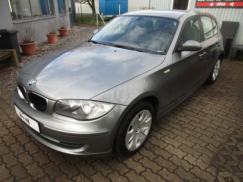 Gebraucht BMW 116 Advantage 122 PS (89 kW) 2009 Grau Kleinwagen