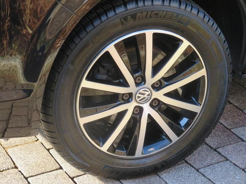 Gebraucht VW Caravelle Comfortline 150 PS (110 kW) 2019 Van