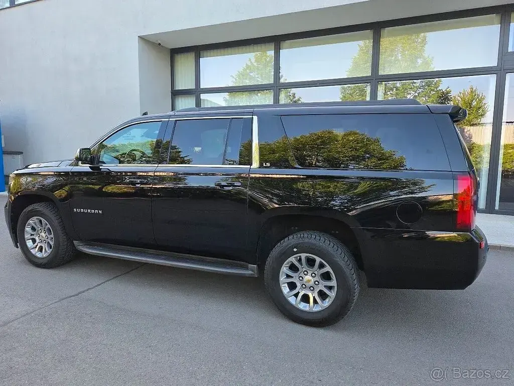 Gebraucht Chevrolet Suburban LS 360 PS (264 kW) 2016 Schwarz SUV