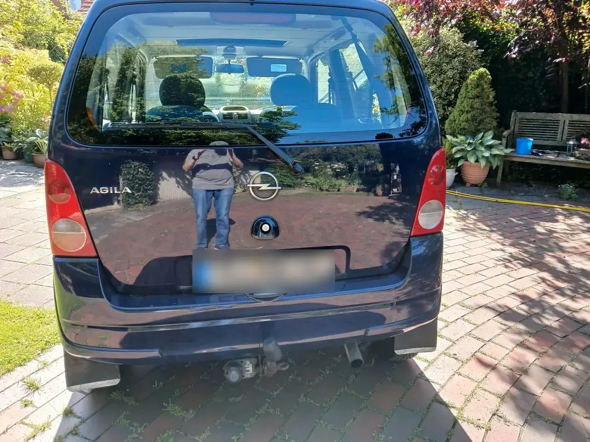 Gebraucht Opel Agila 54 PS (39 kW) 2003 Blau Van / Kleinbus