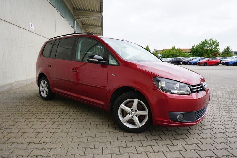 Wild cherry red metallic Gebraucht 2012 VW Touran Van / Kleinbus | 9.795 € (Fairer Preis) - Bild 1/4